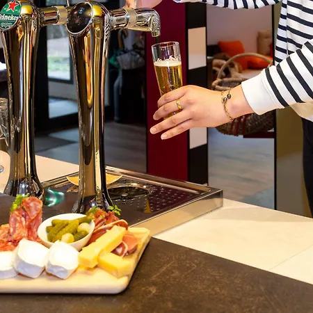 Greet Lyon Nord Hotel