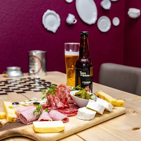 Hotel Logis Lyon Nord