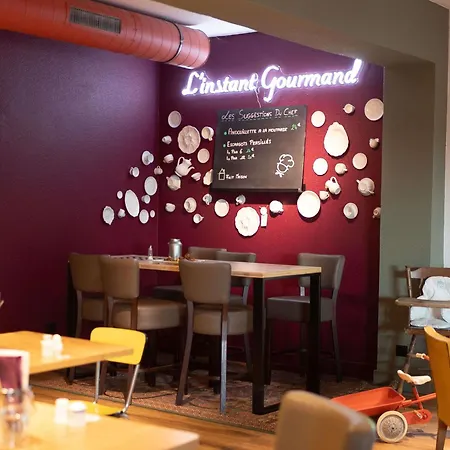 Hotel Greet Lyon Nord By Accor 3*
