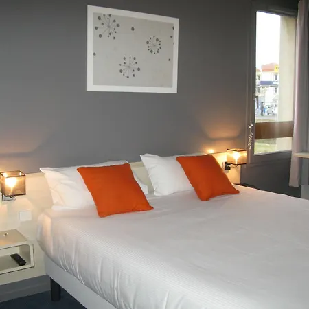 Hotel Logis Lyon Nord