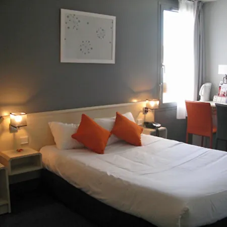 Logis Lyon Nord 3*